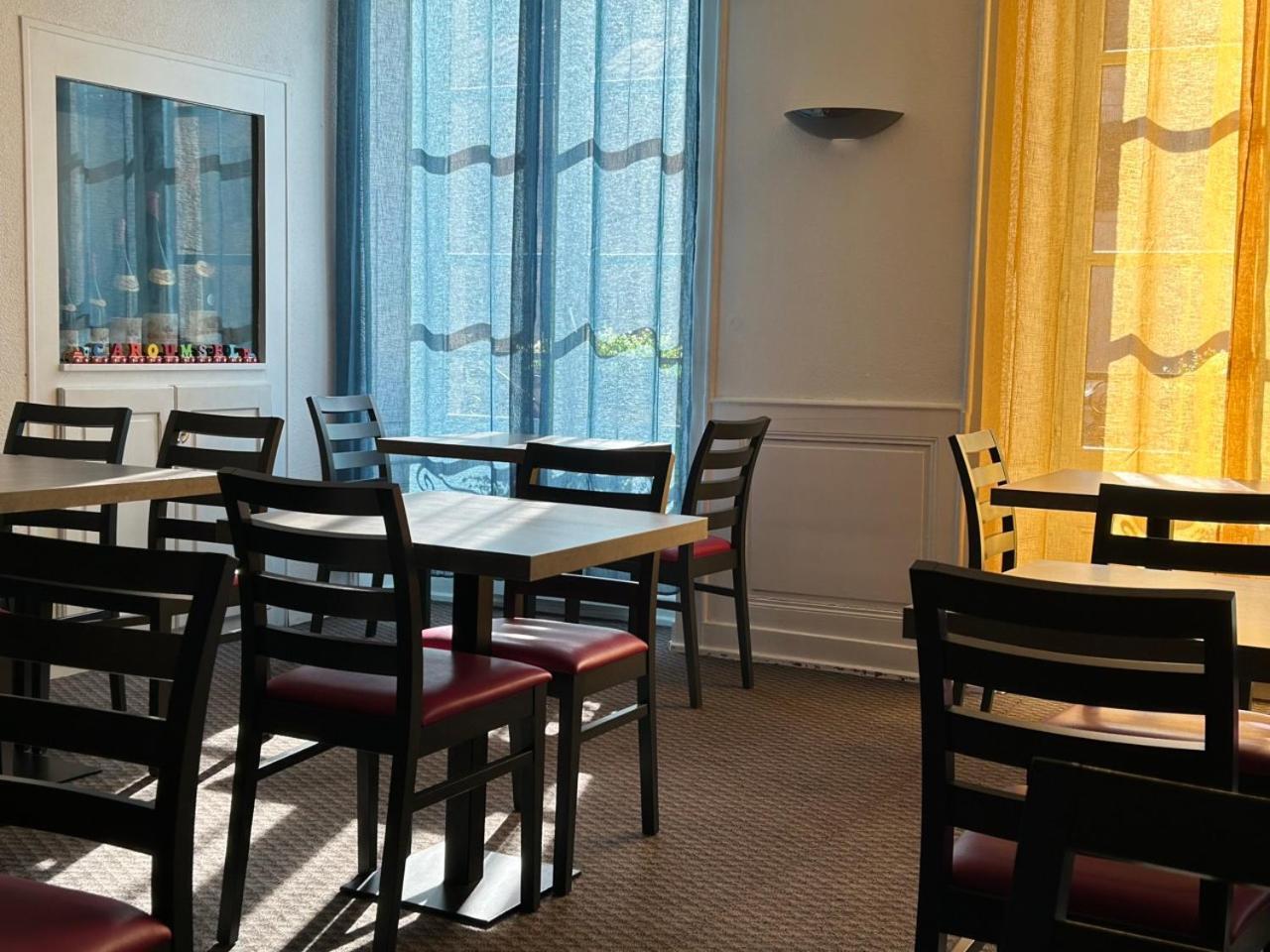Hotel Le Lacuzon Моарaн-ан-Монтан Екстериор снимка