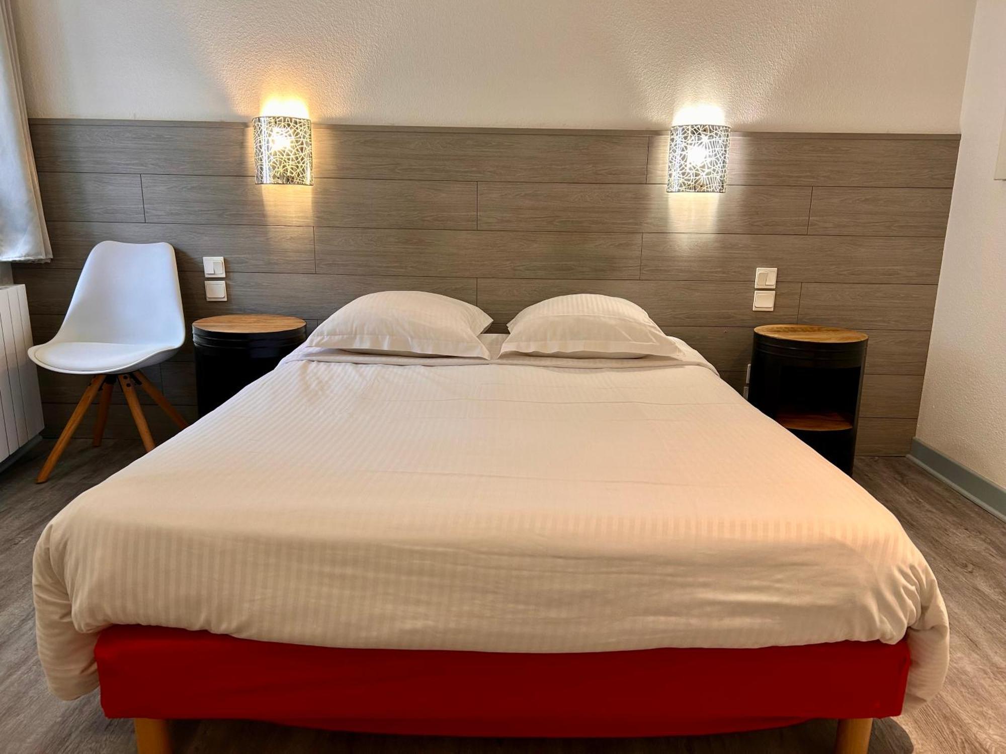 Hotel Le Lacuzon Моарaн-ан-Монтан Екстериор снимка