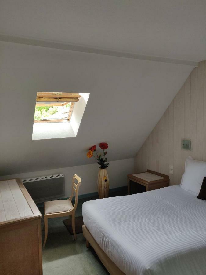 Hotel Le Lacuzon Моарaн-ан-Монтан Екстериор снимка